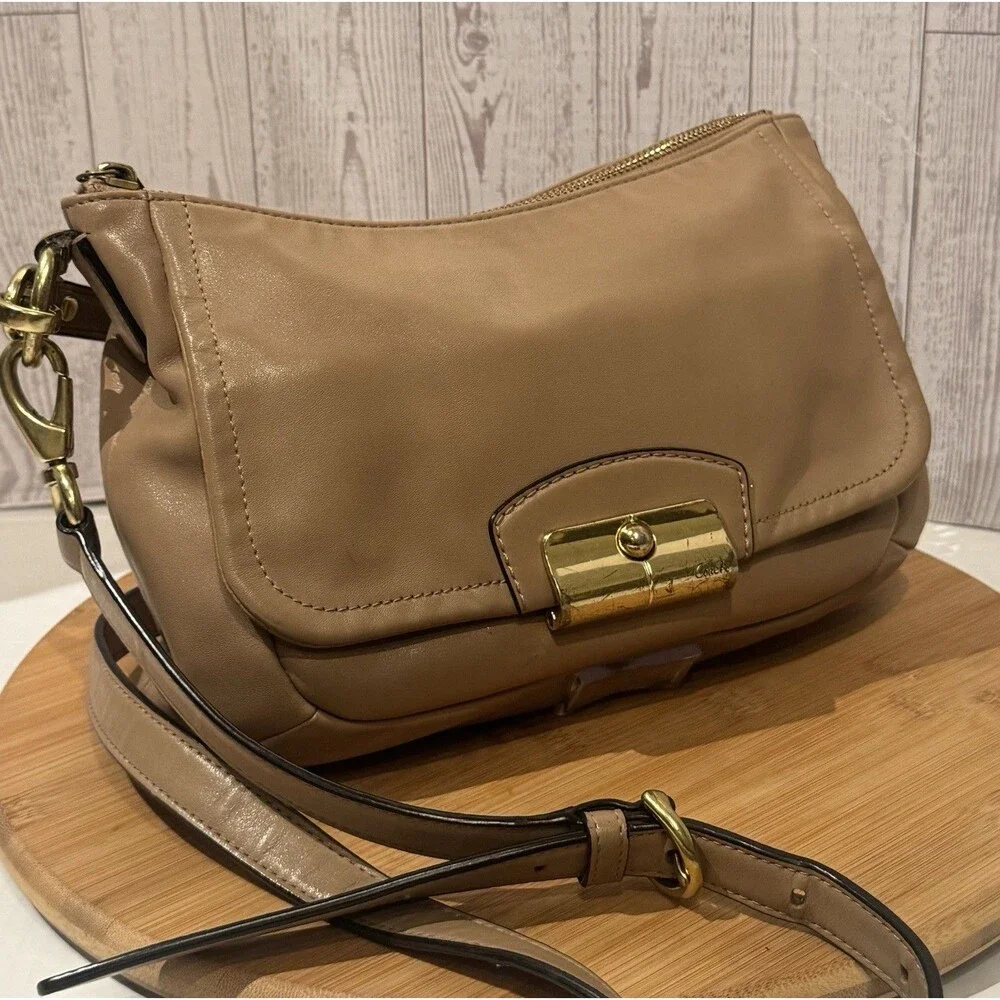 Vintage Coach Kristin Leather Hobo Shoulder/Crossbody Bag Taupe